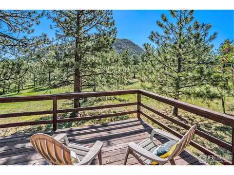 372 Cherokee Rd, Lyons, CO 80540 photo 3