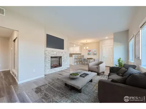 2435 Calais Dr #20-F, Longmont, CO 80504