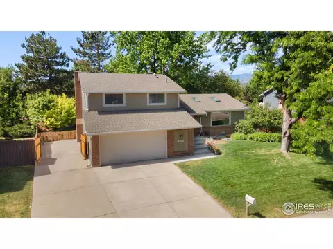 8220 W Hoover Pl, Littleton, CO 80123