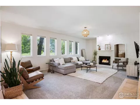 7353 Meadow Ct, Boulder, CO 80301 photo 3