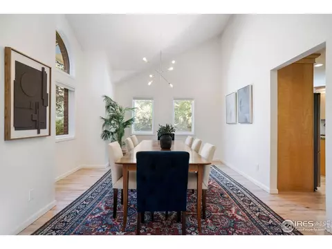 7353 Meadow Ct, Boulder, CO 80301 photo 2