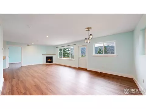 922 Easton Rd, Lyons, CO 80540 photo 3