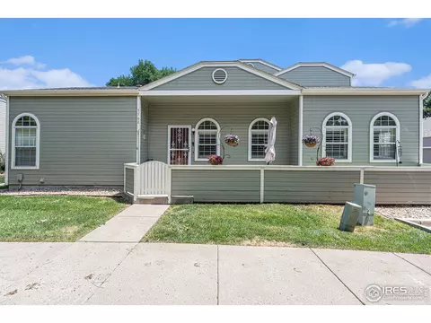 5762 W Asbury Pl, Lakewood, CO 80227