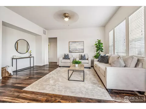 19748 E 60th Pl, Aurora, CO 80019 photo 4