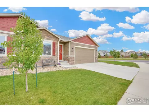 11131 Paradise Ln, Longmont, CO 80504 photo 2