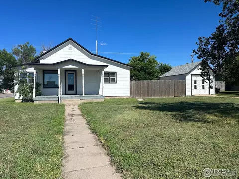 90 Cedar Ave, Akron, CO 80720