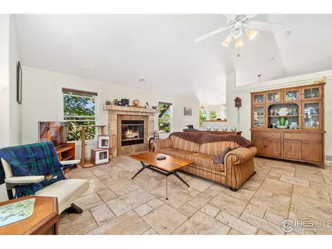 310 Common Dr, Berthoud, CO 80513 photo 3