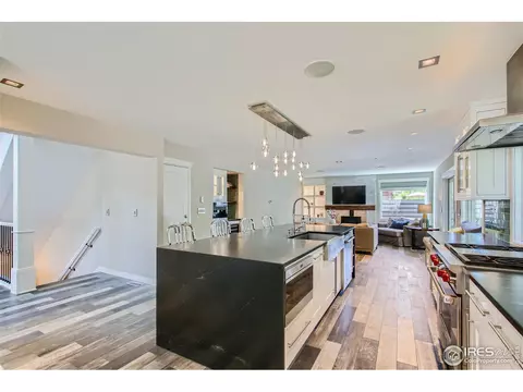 1137 Barberry Ct, Boulder, CO 80305 photo 9