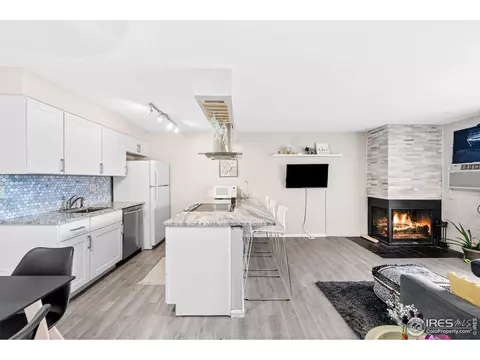 665 Manhattan Dr #205, Boulder, CO 80303