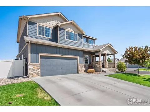 836 Sunlight Peak Dr, Windsor, CO 80550