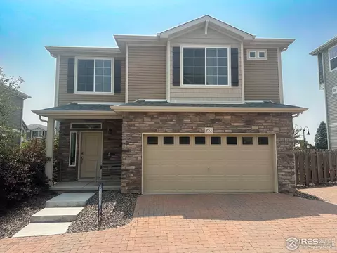 253 S Oak Hill St, Aurora, CO 80018