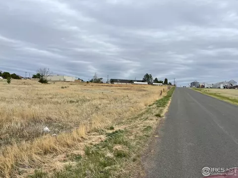 E 5th St, Cheyenne Wells, CO 80810 photo 3