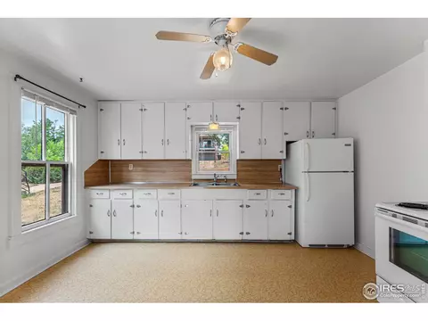 321 Seward St, Lyons, CO 80540 photo 6