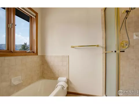 92 Hillside Ct, Boulder, CO 80302 photo 18