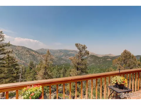 92 Hillside Ct, Boulder, CO 80302 photo 3