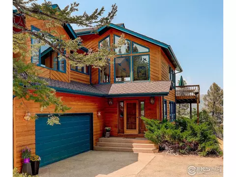 92 Hillside Ct, Boulder, CO 80302