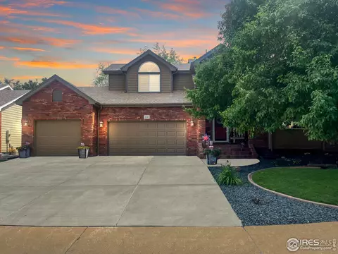 2247 Woody Creek Cir, Loveland, CO 80538