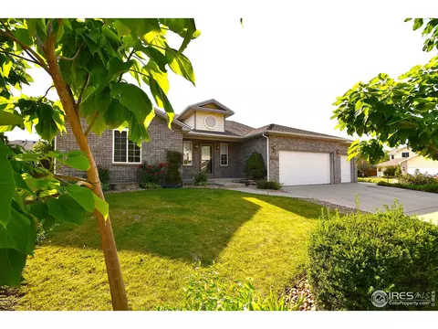 2077 Gold Finch Ct, Longmont, CO 80503