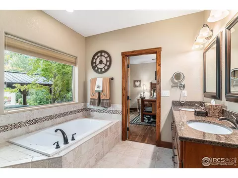 4956 Blackhawk Dr, Windsor, CO 80550 photo 19