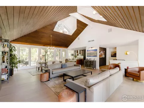 555 13th St, Boulder, CO 80302