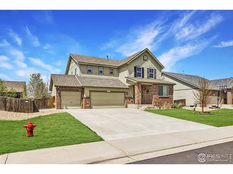 8407 Raspberry Dr, Frederick, CO 80504