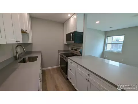 225 E 8th Ave #E3, Longmont, CO 80504 photo 3