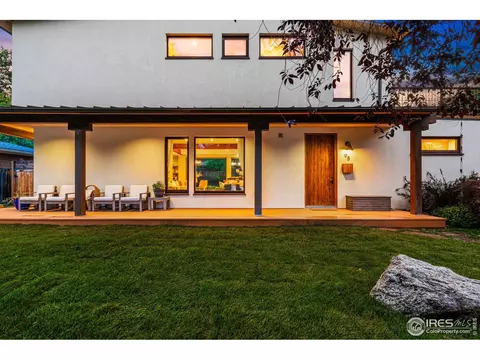 95 S 32nd St, Boulder, CO 80305 photo 2