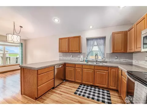 2575 Serena Dr, Mead, CO 80542 photo 4