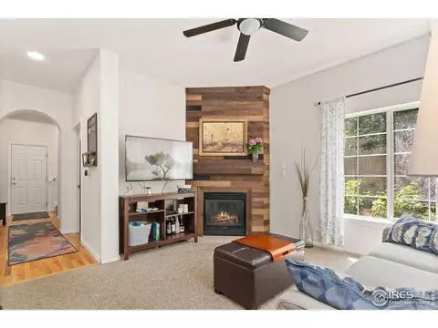 12131 E 2nd Dr, Aurora, CO 80011 photo 3
