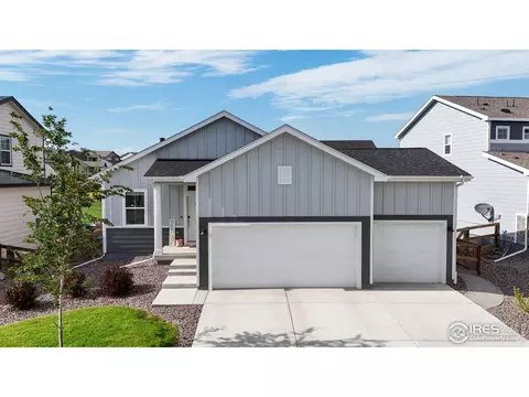 5387 Riverbend Ave, Longmont, CO 80504 photo 2