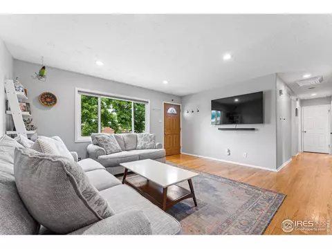 848 S Swadley St, Lakewood, CO 80228
