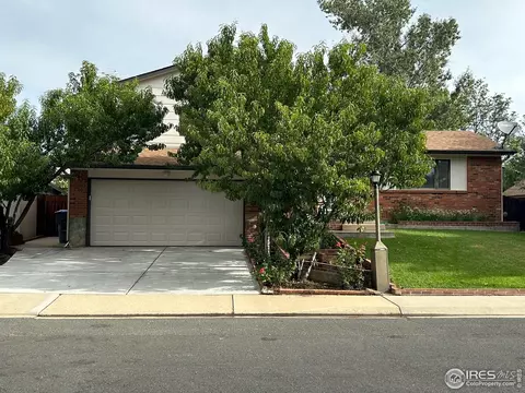 1566 Mayfield Ln, Longmont, CO 80501