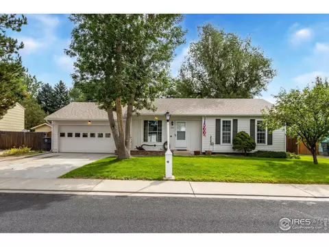 2318 Sunrise Dr, Longmont, CO 80501