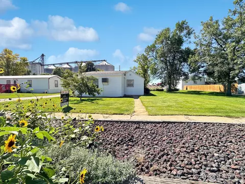 522 W Fletcher St, Haxtun, CO 80731