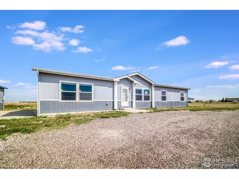 27 E Ranch Rd, Wiggins, CO 80654 photo 2
