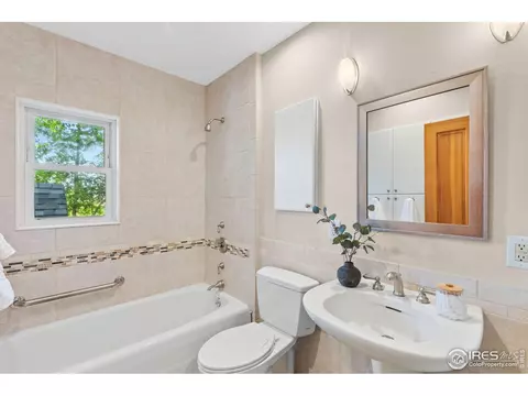 7823 E County Line Rd, Longmont, CO 80504 photo 23