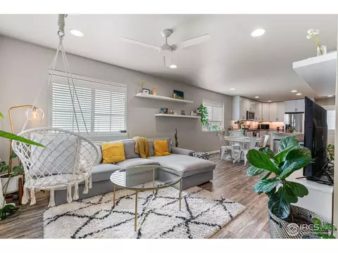 217 Cardinal Way, Longmont, CO 80501