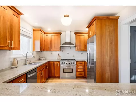 2543 Pine St, Boulder, CO 80302 photo 9