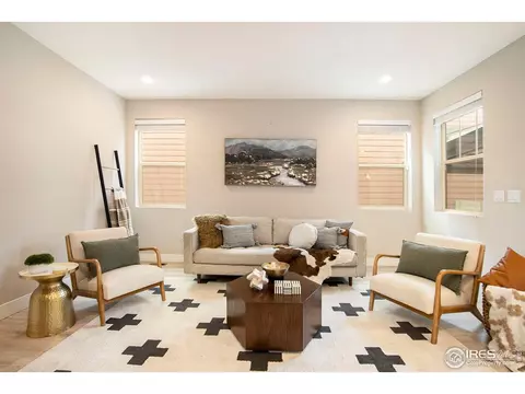 4742 Jasper St, Denver, CO 80239