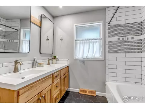 504 Graefe Ave, Ault, CO 80610 photo 18