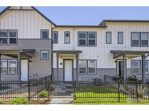 2707 Bear Springs Cir Dr, Longmont, CO 80503