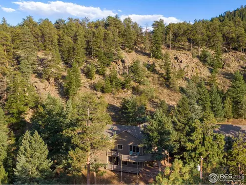 95 Navajo Ct, Lyons, CO 80540 photo 2