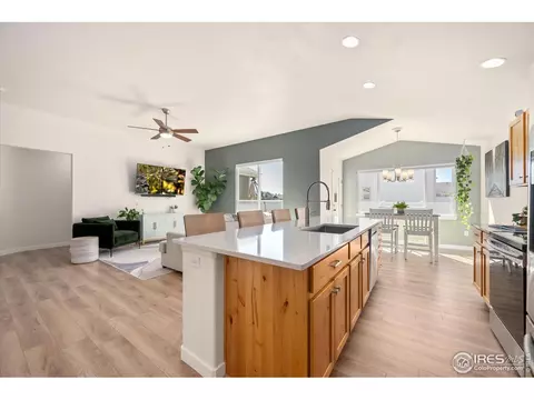 713 Mt Evans Ave, Severance, CO 80550 photo 2