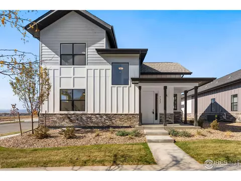 733 Campfire Dr, Fort Collins, CO 80524