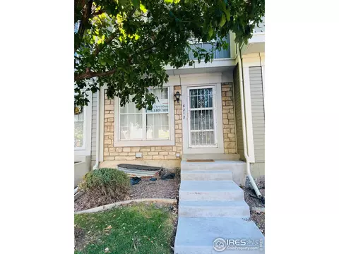 8212 S Fillmore Cir, Centennial, CO 80122
