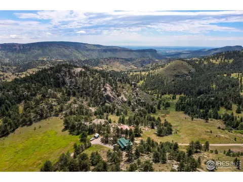 4059 Colard Ln, Lyons, CO 80540 photo 2
