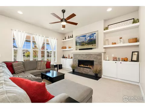 879 Sunlight Peak Dr, Windsor, CO 80550 photo 6