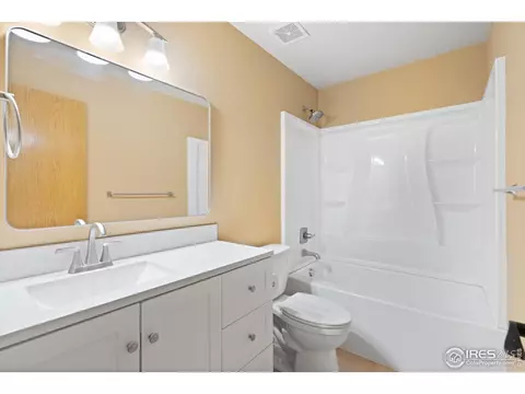 215 E Iowa Ave, Berthoud, CO 80513 photo 15