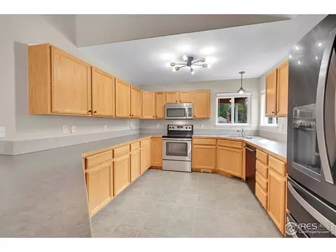330 Boulder Ln, Johnstown, CO 80534 photo 5