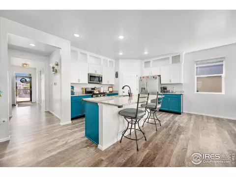 864 Camberly Dr, Windsor, CO 80550 photo 5